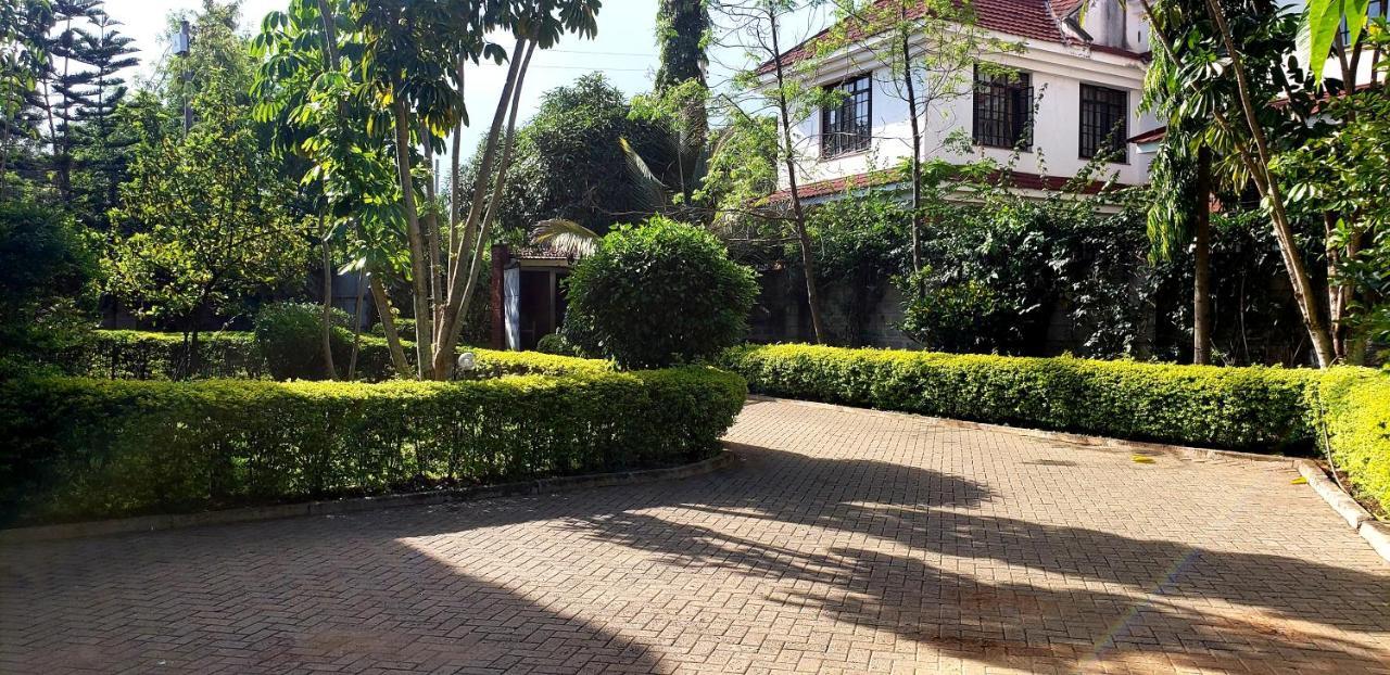 Family Nest Guesthouse 基苏木 外观 照片