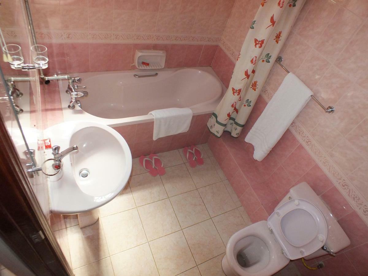 Family Nest Guesthouse 基苏木 外观 照片